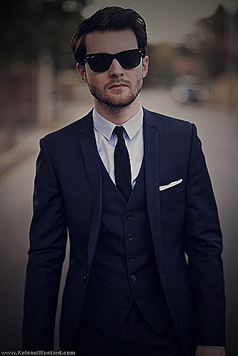 Blue suit black tie look