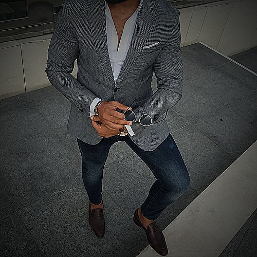 Men's outfit with brown shoes and jeans