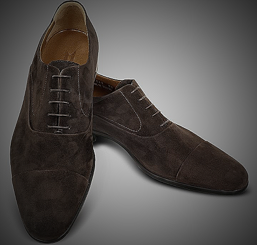 Brown suede Oxford shoes with jeans