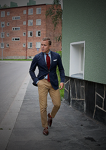 Styling tips for blazers with khaki pants