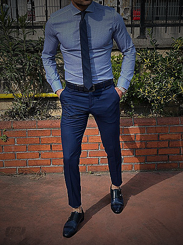 Pink shirt and navy pants outfit - what to wear with navy pants men