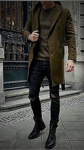 man wearing black boots - how to style black boots men